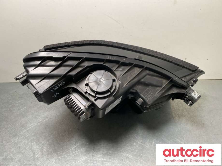 Frontlykt venstre full-LED til Tesla Model Y 2024-->> (Type II) (1918350-00-D|)