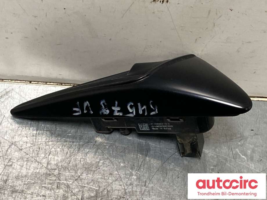 Kamera til Tesla Model Y 2021-2024 (Type I)  (VENSTRE|1495864-20-D|1495864-20-E|1495864-20-F|1495864-20-G|)