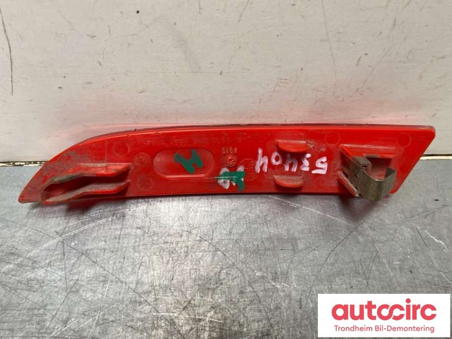 Baklykt fra støtfanger høyre til Alfa Romeo Giulietta 2010-2018  (50522975|)