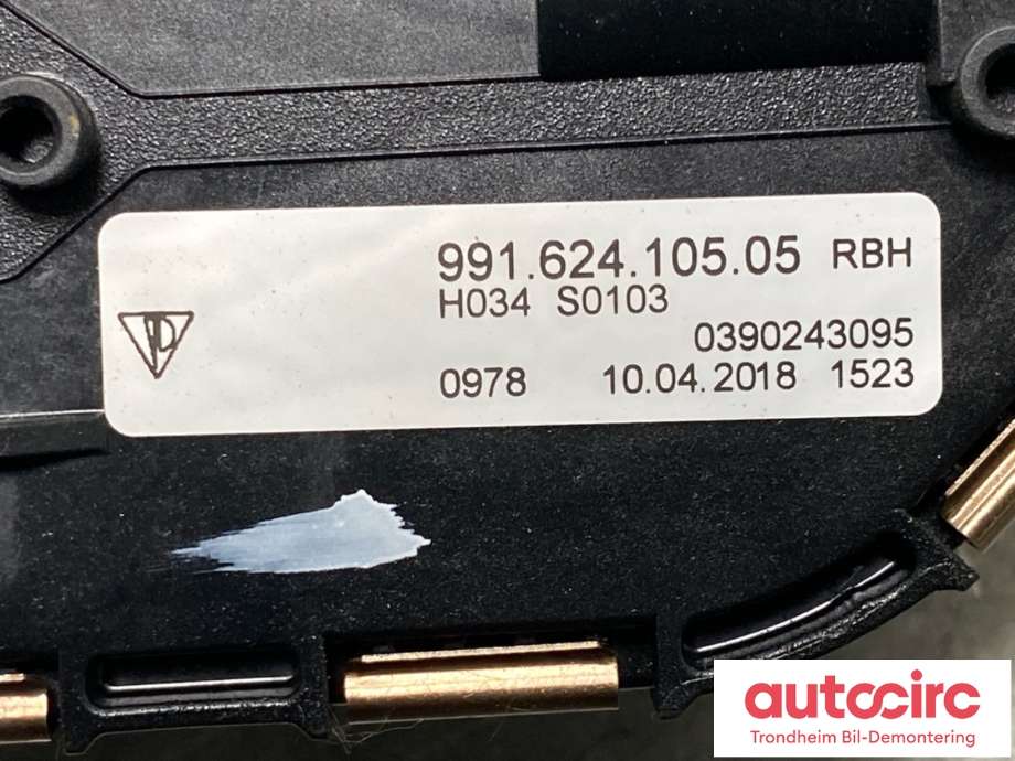 Viskermotor frontrute til Porsche 911 2012-2019 (991) (991) (99162410505|991 628 035 06|991 628 035 10)