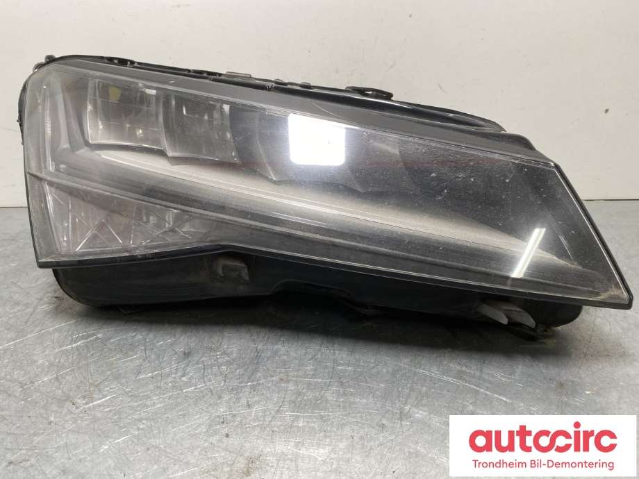 Frontlykt høyre full-LED til Škoda Superb, 2015-->> (Type III)  (3V1 941 016 C)