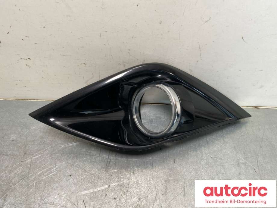 Grill venstre til Mitsubishi Outlander, 2015-->> (Type III, Fase 2)  (6400G977)