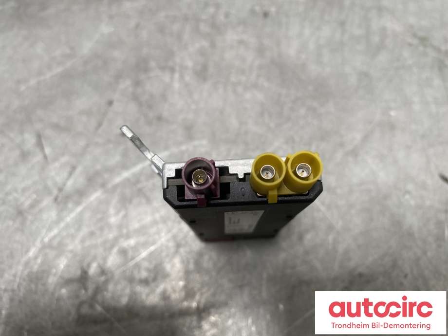 Antenne forsterker til Porsche 911 2012-2019 (991) (991) (9P1035225|)