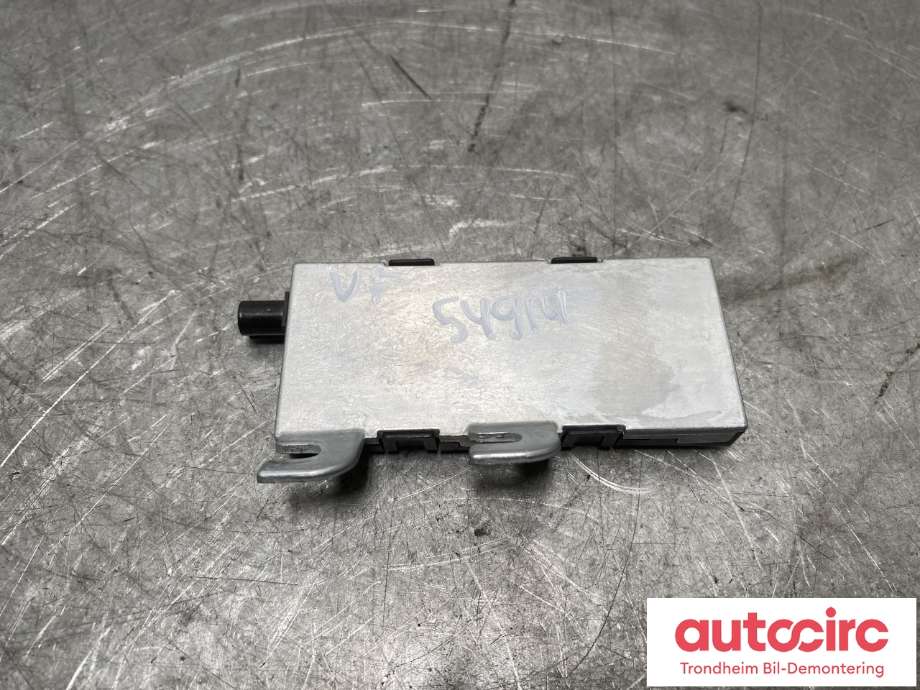 Antenne forsterker til Porsche 911, 2012-2019 (991) (991) (9P1035225B)
