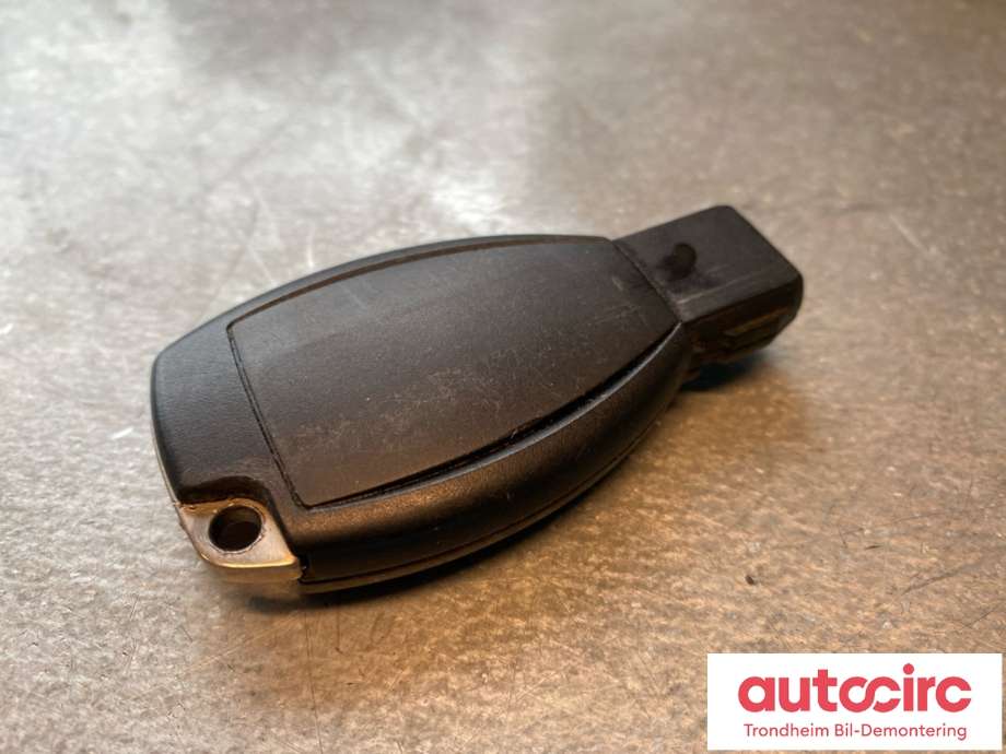 Nøkkel til Mercedes Vito 2014-->> (W447) (W447) (A 447 905 82 03|)
