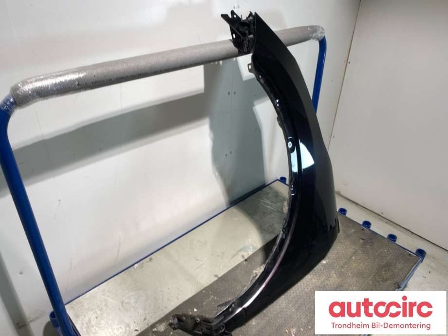 Skjerm venstre foran til Nissan Qashqai 2014-2021 (Type II)  (F31014EAMB|)