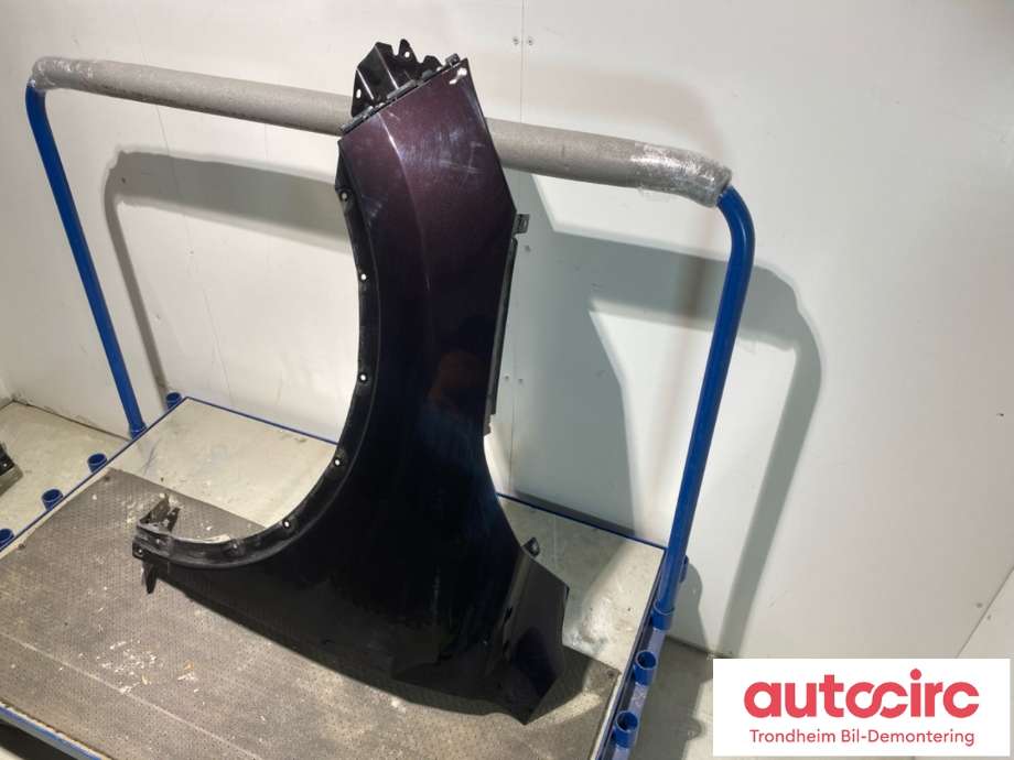 Skjerm venstre foran til Nissan Qashqai 2014-2021 (Type II)  (F31014EAMB|)