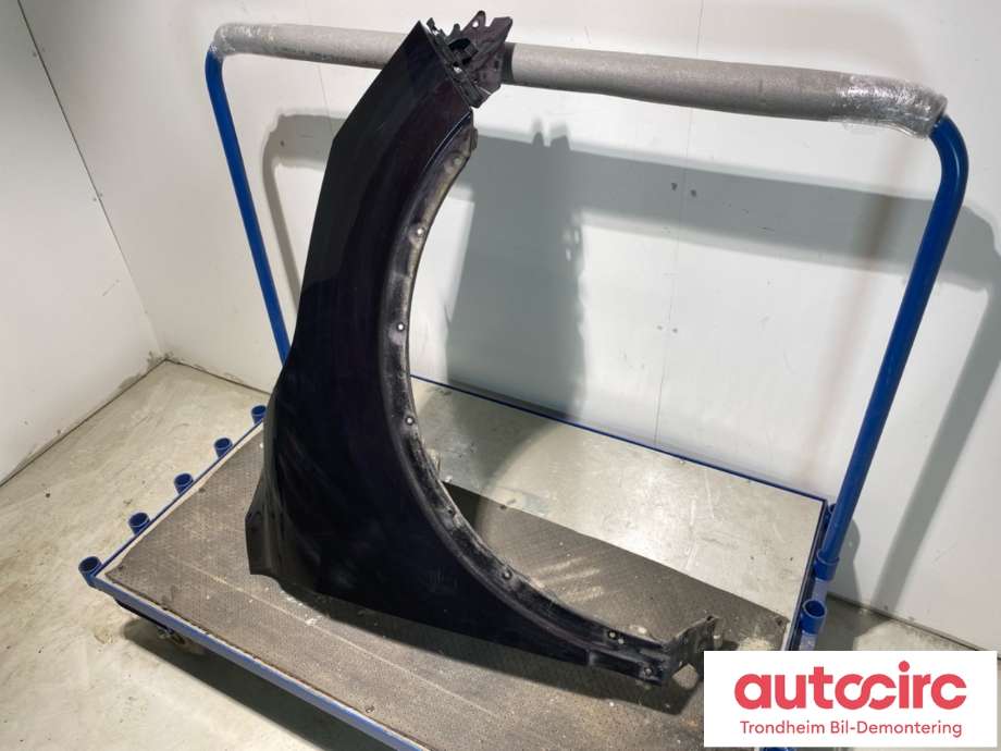 Skjerm høyre foran til Nissan Qashqai 2014-2021 (Type II)  (F31004EAMB|)