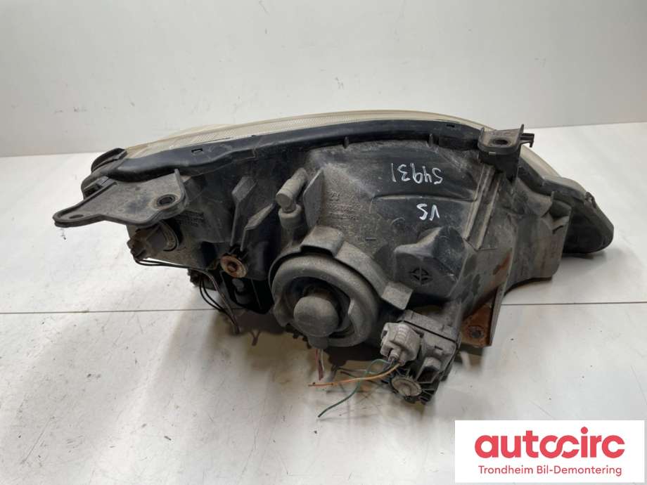 Frontlykt venstre halogen til Suzuki Liana 2004-2010 (Fase 2) (3532054G20|)