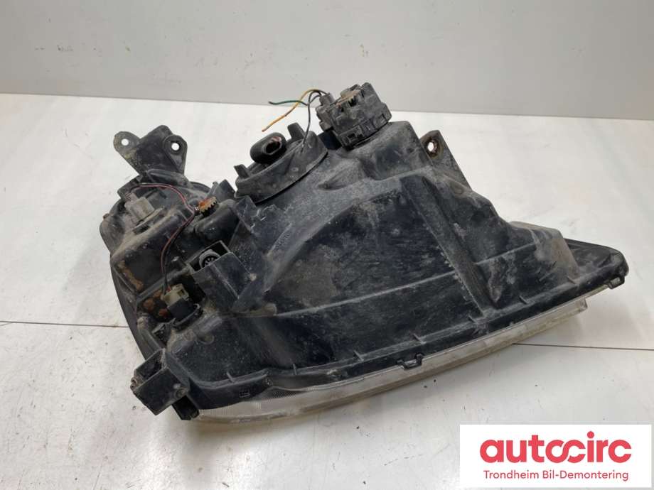 Frontlykt venstre halogen til Suzuki Liana 2004-2010 (Fase 2) (3532054G20|)