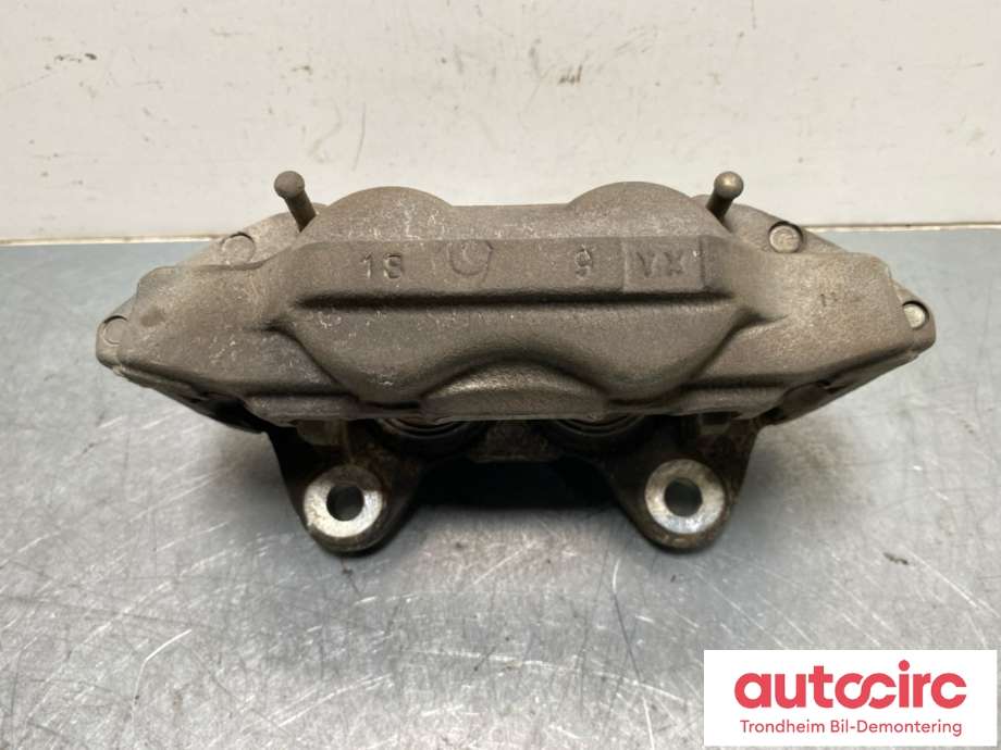 Bremsecaliper høyre foran til Toyota Hilux 2020-->> (477300K350|)