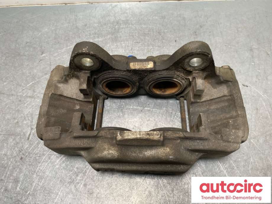 Bremsecaliper høyre foran til Toyota Hilux 2020-->> (477300K350|)