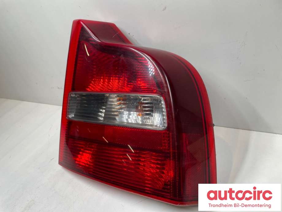 Baklykt høyre til Volvo S80 1998-2006 (Type I)  (8643514|)