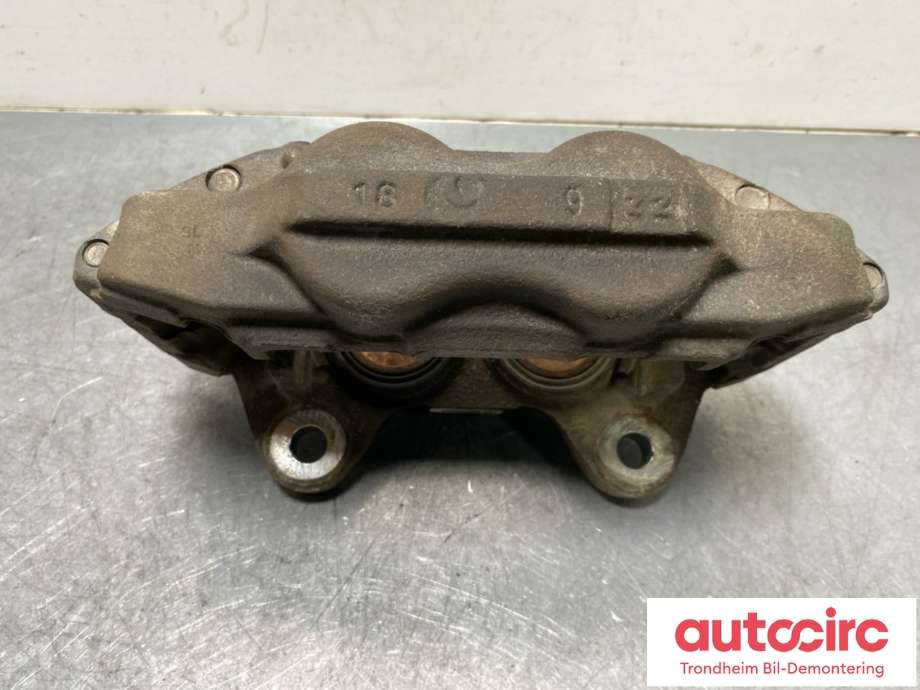 Bremsecaliper venstre foran til Toyota Hilux 2020-->>  (477500K350|)