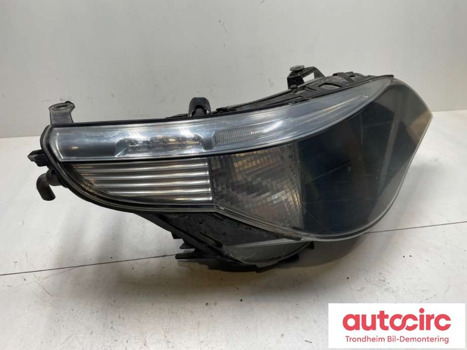 Frontlykt høyre halogen til BMW 5-Serie 2003-2010 (E60/E61) (E60/E61) (63127165562|)