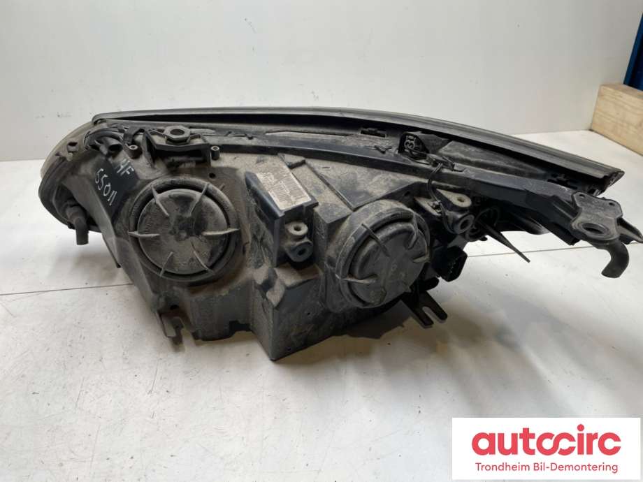 Frontlykt høyre halogen til BMW 5-Serie 2003-2010 (E60/E61) (E60/E61) (63127165562|)