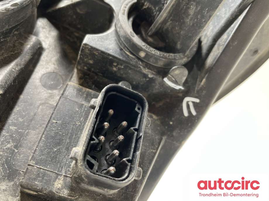 Frontlykt høyre halogen til BMW 5-Serie 2003-2010 (E60/E61) (E60/E61) (63127165562|)