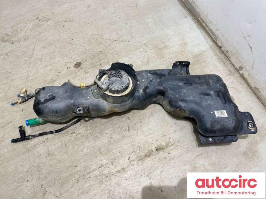 AdBlue tank til Toyota Hilux 2020-->> (778010K010|)