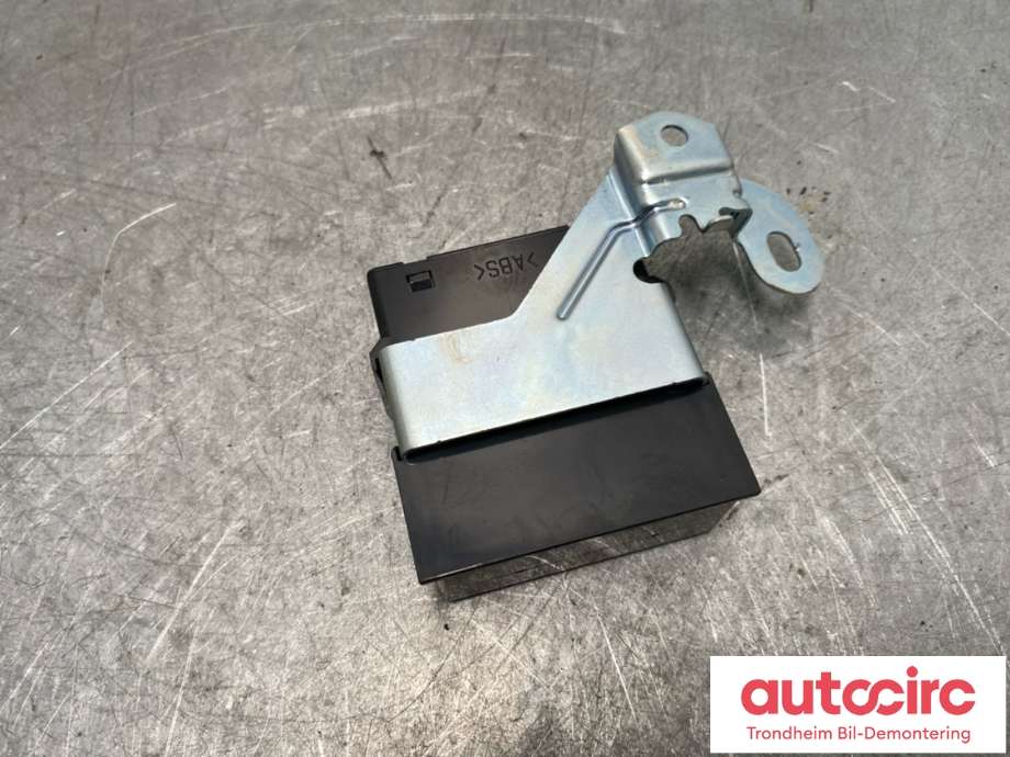 Styreenhet servo til Toyota Hilux 2020-->>  (89650-71020|)