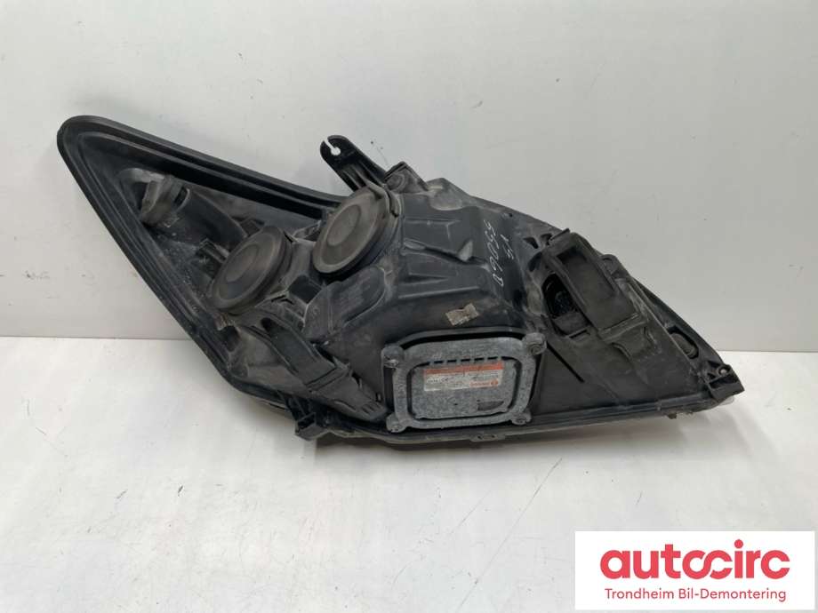 Frontlykt venstre xenon til Ford Focus 2008-2010 (Type II, Fase 2) (8M51-13D155-CD|1744969|8M51-13006-CD)