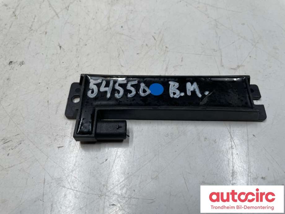 Antenne forsterker til Tesla Model X 2016-->> (1043129-00-B|)