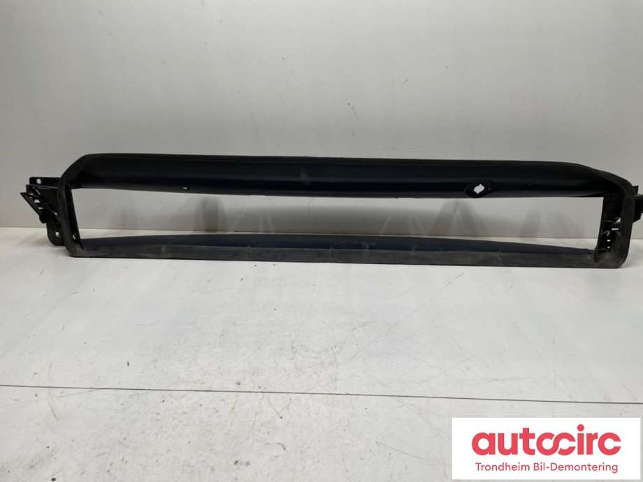 Grill midt til Tesla Model S 2016-2021 (Fase 2) (1057847-00-E|)