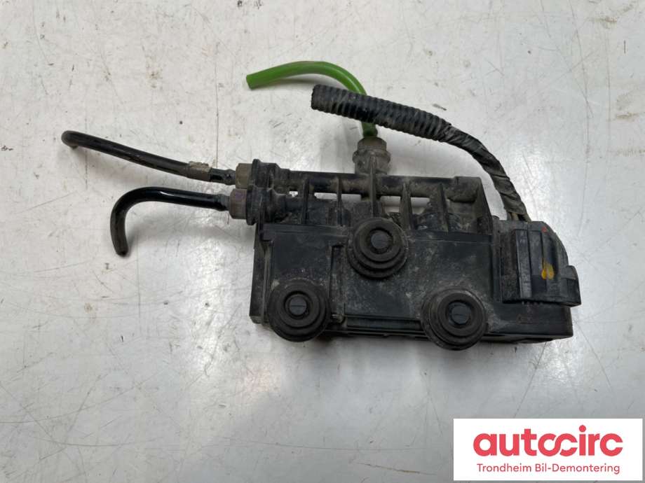 Ventilblokk luftfjæring til Land Rover Discovery, 2005-2009 (Type III)  (RVH000095)