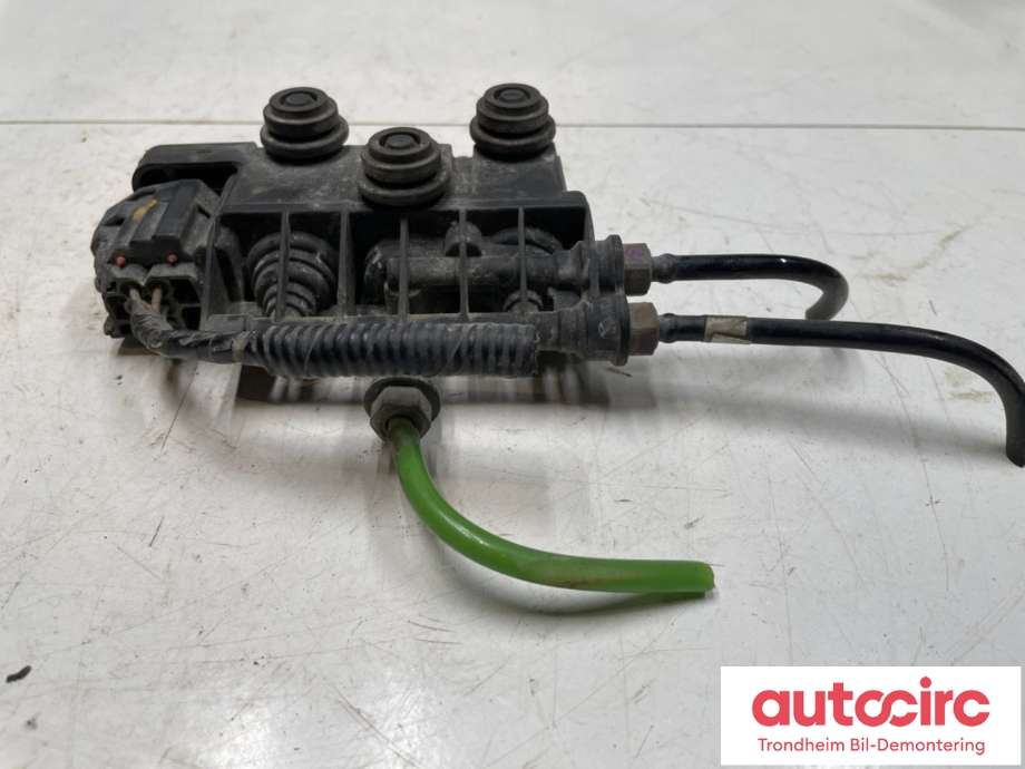 Ventilblokk luftfjæring til Land Rover Discovery 2005-2009 (Type III)  (RVH000095|)