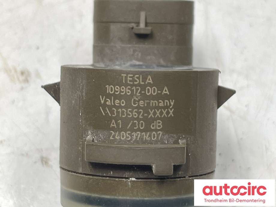 Parkeringssensor foran til Tesla Model S 2016-2021 (Fase 2)  (1099612-00-A|1099612-00-D|)