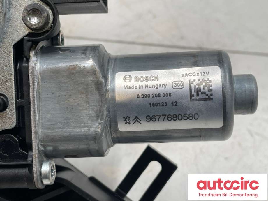 Viskermotor bakrute til Peugeot 308 2013-2021 (Type II)  (9677680580|)
