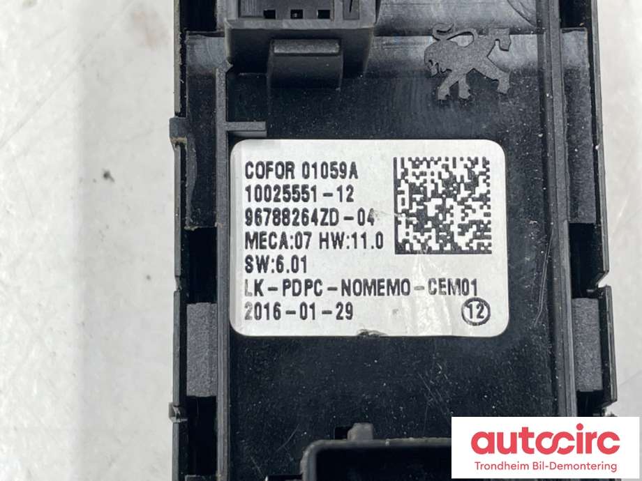 Bryter ruteheis førerdørspanel til Peugeot 308 2013-2021 (Type II)  (96788264ZD|)