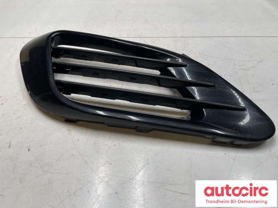 Grill høyre til Peugeot 308 2013-2021 (Type II)  (16 131 247 80|)