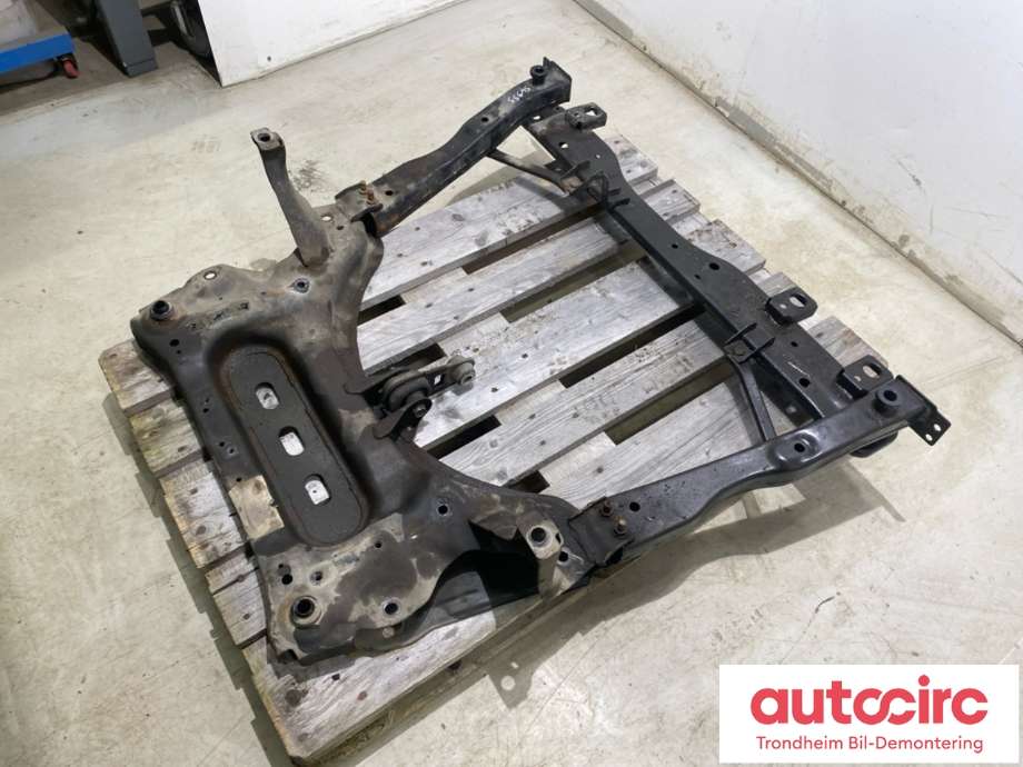 Travers foran hoved til Nissan Qashqai 2014-2021 (Type II)  (544014EA0C|54401HV00A|)