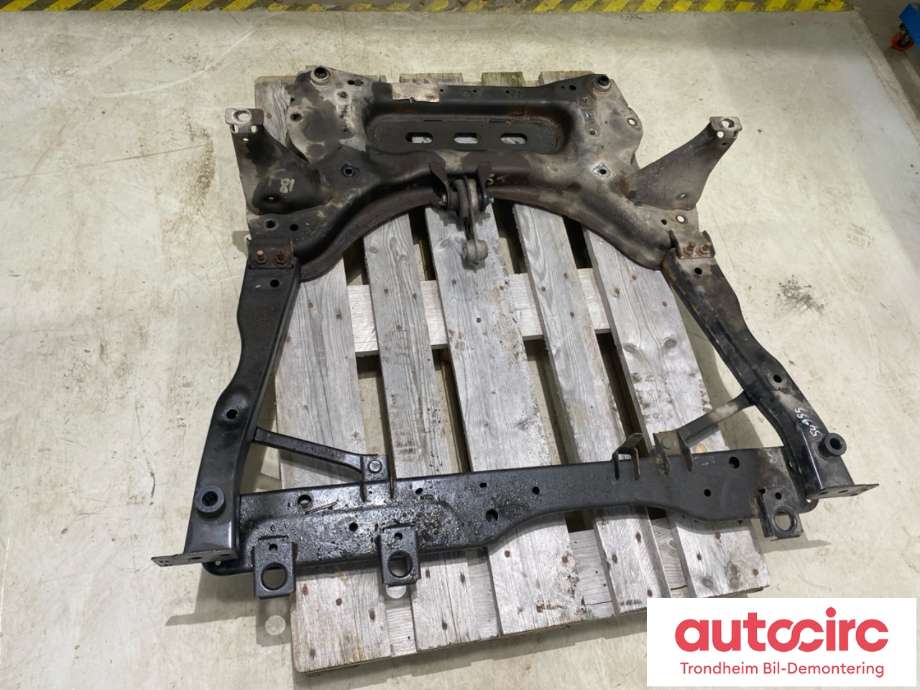 Travers foran hoved til Nissan Qashqai 2014-2021 (Type II)  (544014EA0C|54401HV00A|)