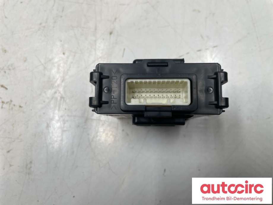 Styreenhet antispinn til Nissan Qashqai 2014-2021 (Type II)  (476A0-4EA0B|)