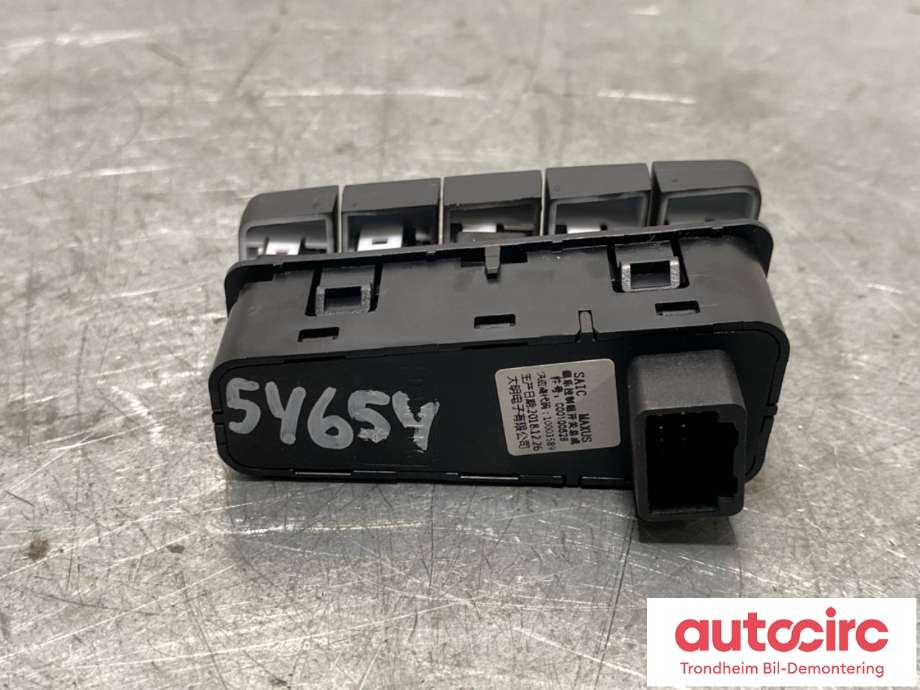 Bilstereo navigasjon betjeningspanel til Maxus EV80 2019-->> (C00100528|)