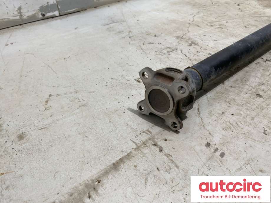 Mellomaksel fremre til BMW X3 2003-2006 (Fase 1) (E83) (E83) (26 20 3 401 609|)