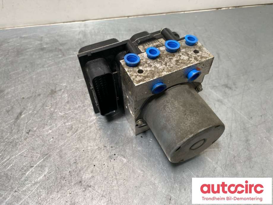 ABS sentral til BMW X3, 2003-2006 (Fase 1) (E83) (E83) (34 50 3 424 684)