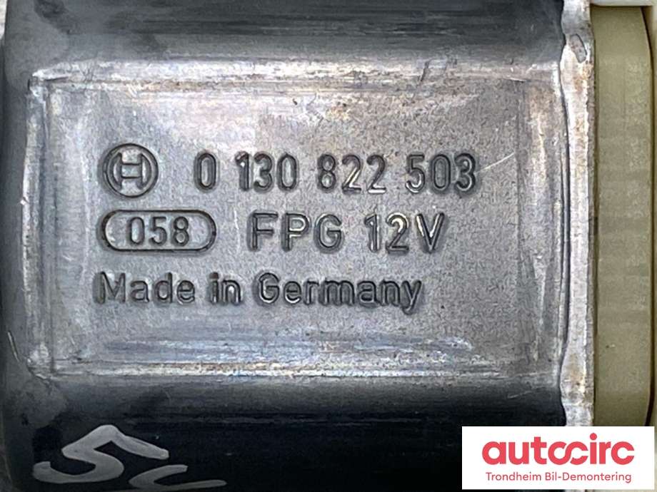 Ruteheis, kun motor, venstre foran til Mercedes E-Klasse 2009-2013 (Fase 1) (W212) (W212) (A2048200142|)