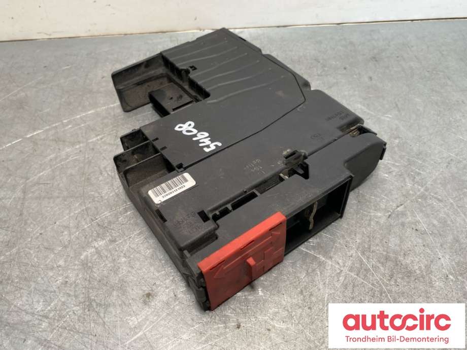Sikringsboks motorrom til Mercedes E-Klasse 2009-2013 (Fase 1) (W212) (W212) (A 212 540 04 50|A 212 540 62 50|)
