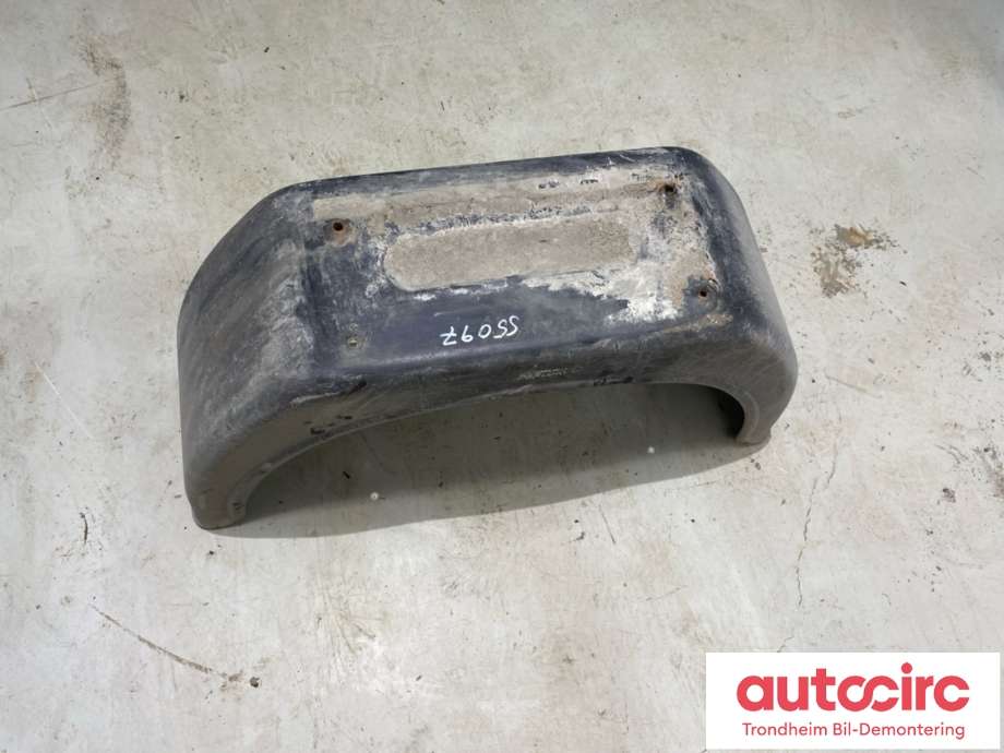 Skjerm locari høyre bak til VW Transporter / Caravelle 2003-2009 (Fase 1) (T5) (T5) (7J0 821 456 B|)