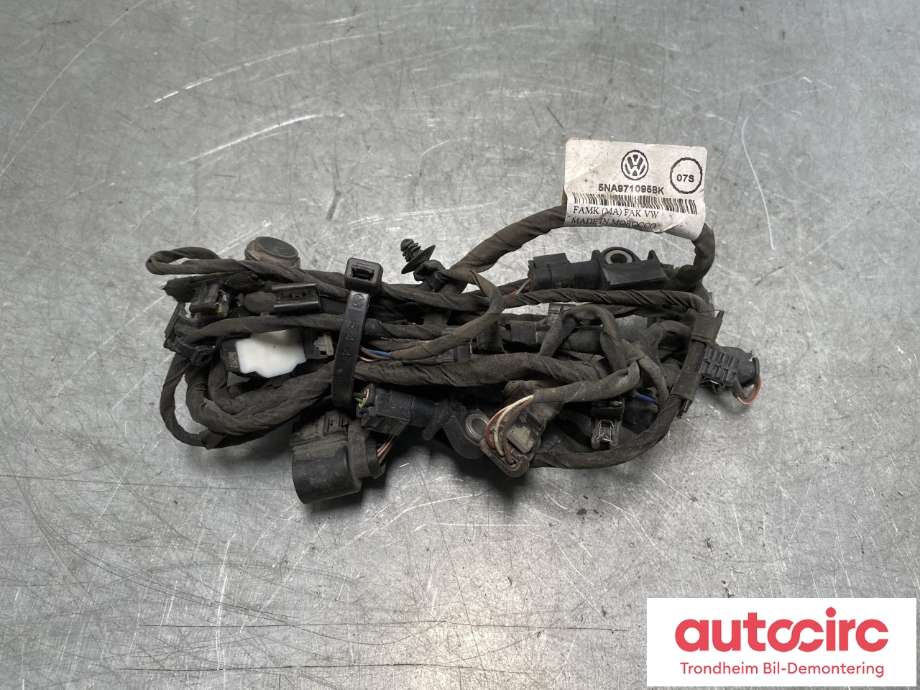 Parkeringssensor foran til VW Tiguan 2016-2020 (Type II, Fase 1)  (5NA971095BK|)