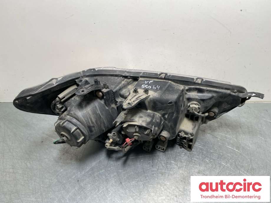 Frontlykt venstre halogen til Mitsubishi ASX 2010-2019 (8301B587|)