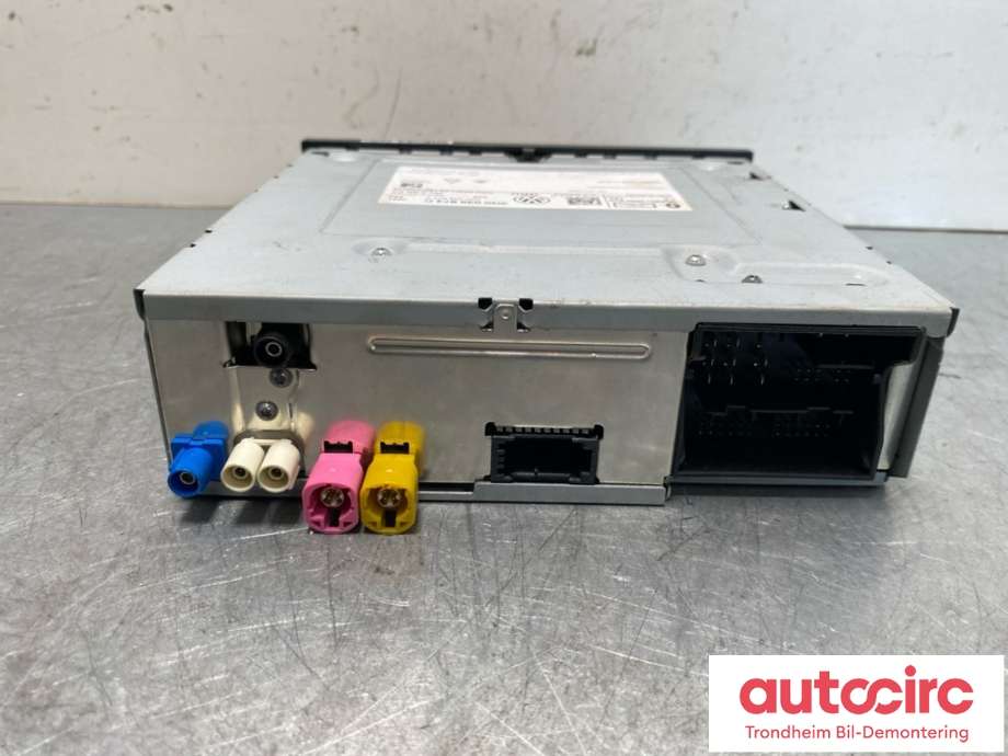 Bilstereo navigasjon til VW Tiguan 2016-2020 (Type II, Fase 1)  (3Q0035874C|3Q0035874CX|)