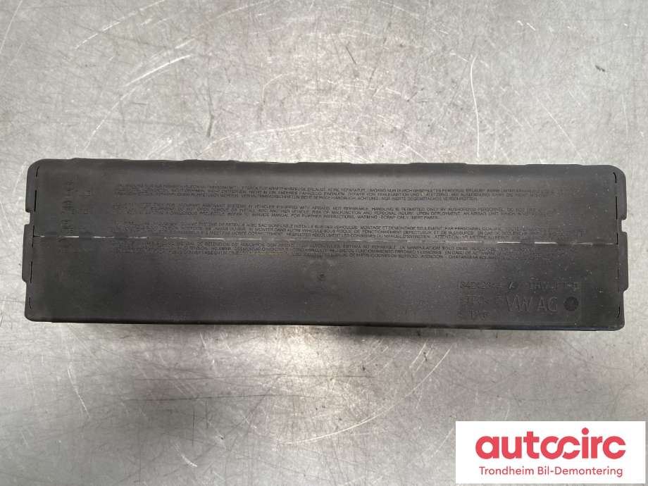Airbag kne til VW Tiguan 2016-2020 (Type II, Fase 1) (5TB880841F|)
