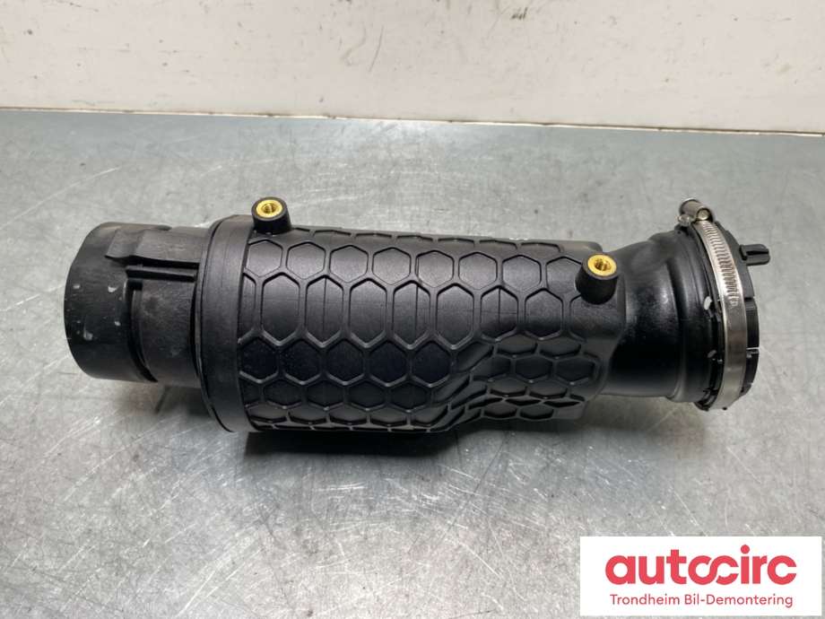 Turbo rør til Volvo XC90, 2015-2025 (Type II) (31474846)