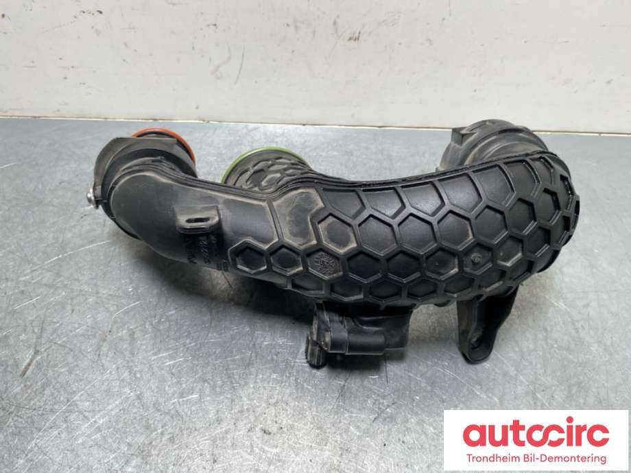 Turbo rør til Volvo XC90 2015-2025 (Type II)  (32222128|)