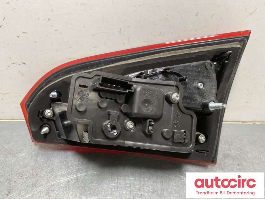 Baklykt venstre indre til Ford S-Max 2010-2015 (Type I, Fase 2) (AM21-13A603-AF|1747111|)