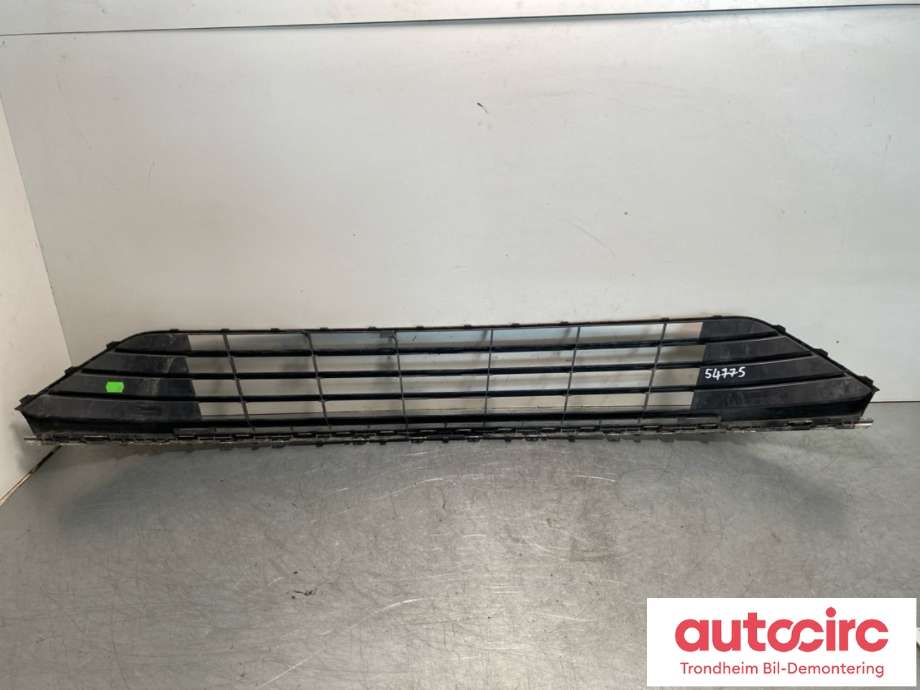 Grill midt til VW Passat 2015-2019 (Fase 1) (B8) (B8) (3G0 853 677 B|)