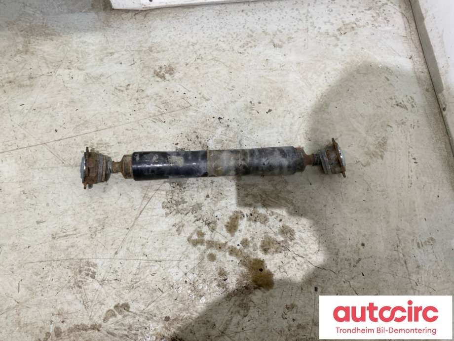 Mellomaksel bakre til Mitsubishi Pajero 2000-2006 (Type III)  (MR581616|)